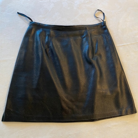 Hannah Black Leather Vintage LA Roxx Mini A-Line High Waist Skirt Size 6 XS - Picture 1 of 5